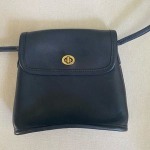 Vintage Coach cross body purse